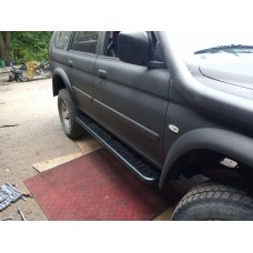 силові пороги Mitsubishi Pajero Sport (Мицубісі Паджеро Спорт) силові пороги Mitsubishi Pajero Sport (Мицубісі Паджеро Спорт)